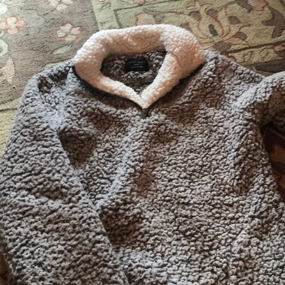 Love tree comfy wool sweater/sweatshirt